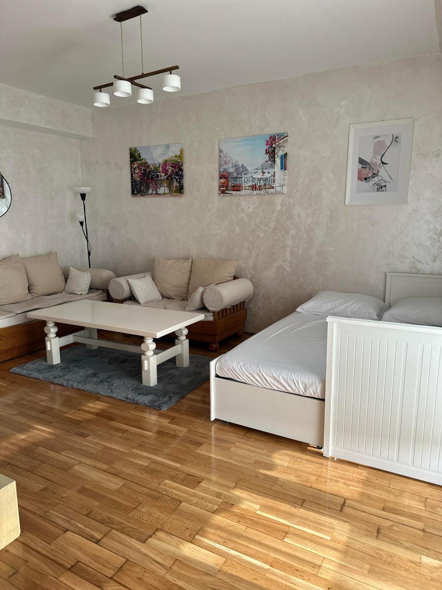 Due Sorelle Подгориця Екстер'єр фото